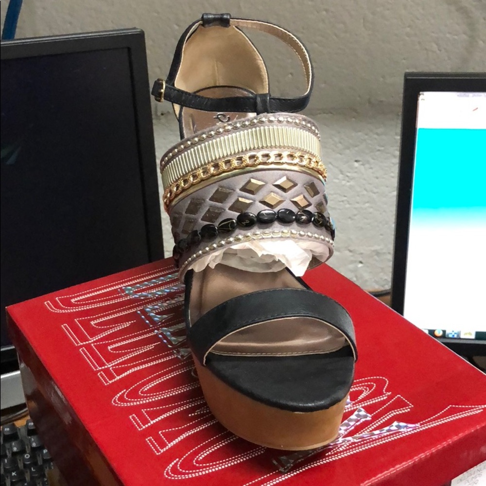 Wedge sandal
